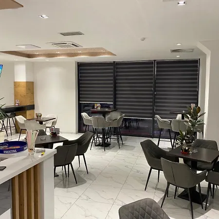 Belamionix Motel